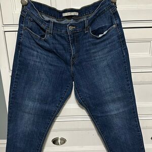 Levi jeans